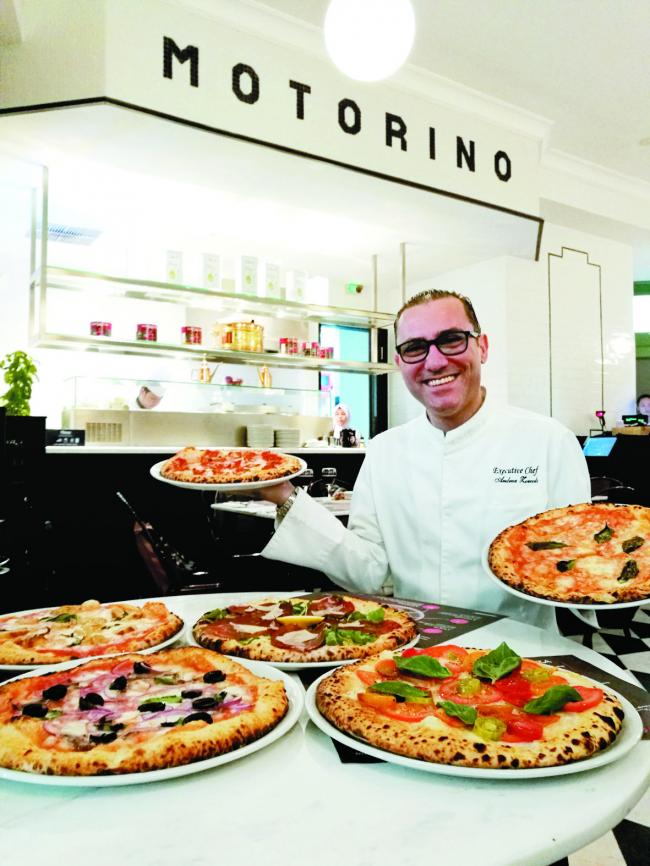 主厨安德利亚表示，披萨店内的原料多数进口自意大利，才能够做出最道地的意大利味道。