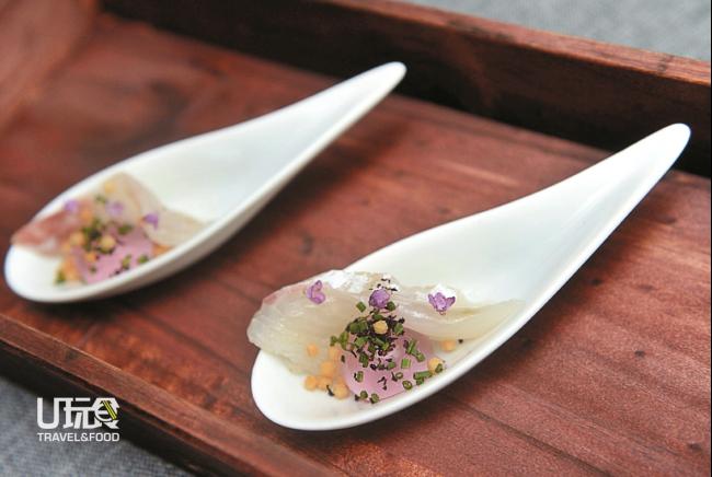 Tai Chazuke：以昆布腌制一夜的鲷鱼片成了主角，佐梅子茶冻，脆米成了陪衬，重新诠释了传统的茶泡饭。