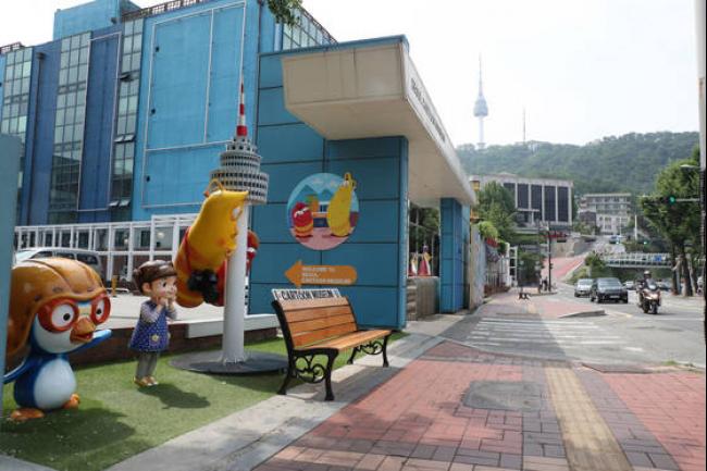 现建于日帝时期韩国统监府所在地的首尔动画中心