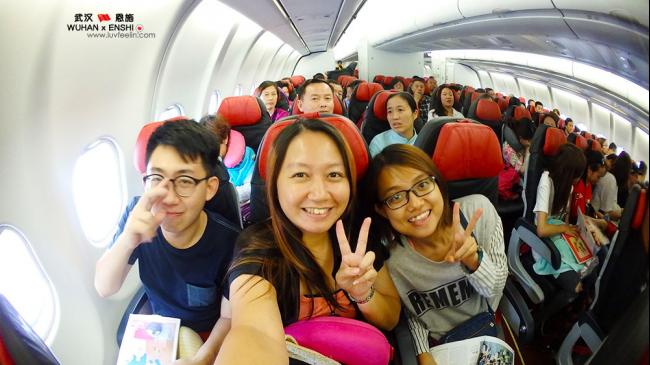 班机上座无虚席，看来直飞武汉的航线很受欢迎呢！