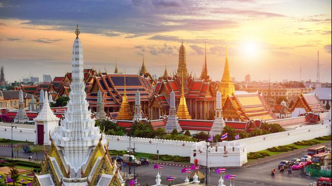 曼谷必游：泰国大皇宫，位于曼谷拍那空县，曾是暹罗王国的皇宫。