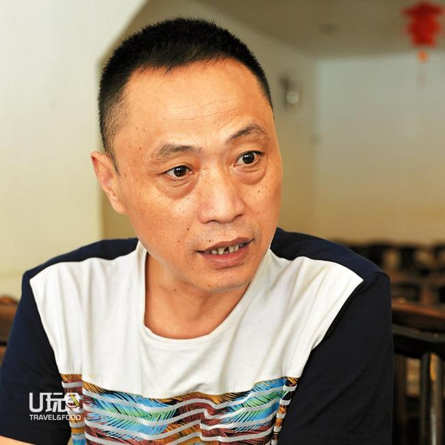 「老四川」的老板杜银川是厨师之后，他在中国也经营几间川菜馆，两年前定居大马开火锅店。