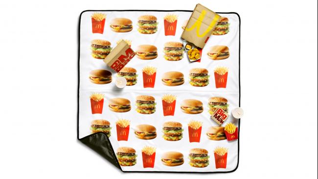Big Mac及薯条图案毛毯