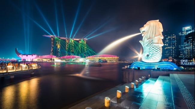 新加坡在2017年次的全球宜居城市排名中，从往年46名向上跃了11名，成功获得第35名。