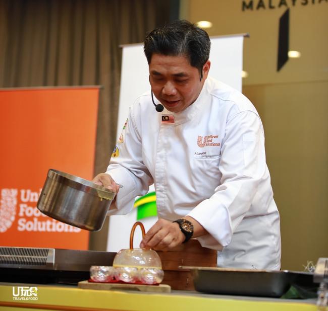 黄健强（Chef Alan） ◆马来西亚联合利华饮食中餐总厨 ◆东南亚区亚洲酱汁总厨