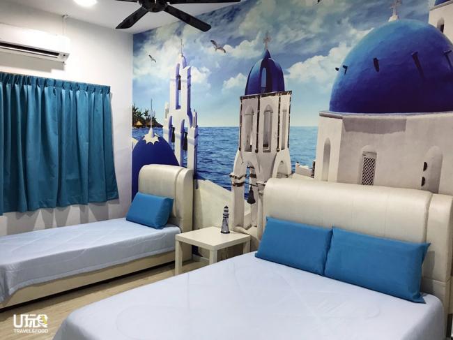 拥有爱琴海美景的房间，让顾客享受不一样的视觉享受。