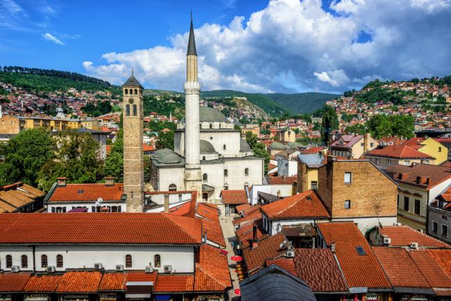首都赛拉耶佛（Sarajevo）更以拥有多元的宗教文化而著称
