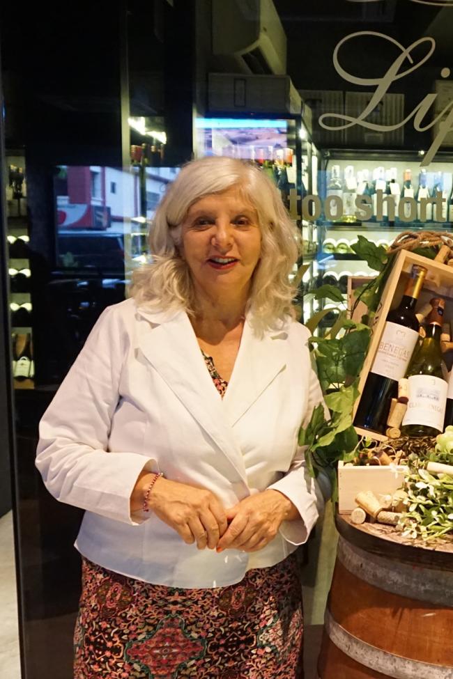 虽然阿根廷是世界上第四大葡萄酒生产地，但克劳迪娅表示许多人仍然对不知道阿根廷有出产葡萄酒，她希望进入大马市场能让更多人认识阿根廷葡萄酒的美，并且借机教会人们如何欣赏优质葡萄酒。