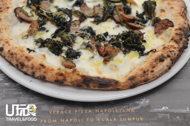 <b>Salsicce E Friarielli</b>那不勒猪肉肠芜菁花菜披萨为期间限定，仅在星期五至日供应，是店内必试披萨。<i>售价：88令吉</i>
