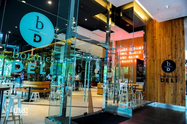 位于「The Vertical」的「Botanica+Co」是一间玻璃屋花园咖啡馆，以绿色植物为设计主题，优美的环境为咖啡馆加分，再搭配以澳洲食物为主的美食，让顾客度过一个愉快的聚会。