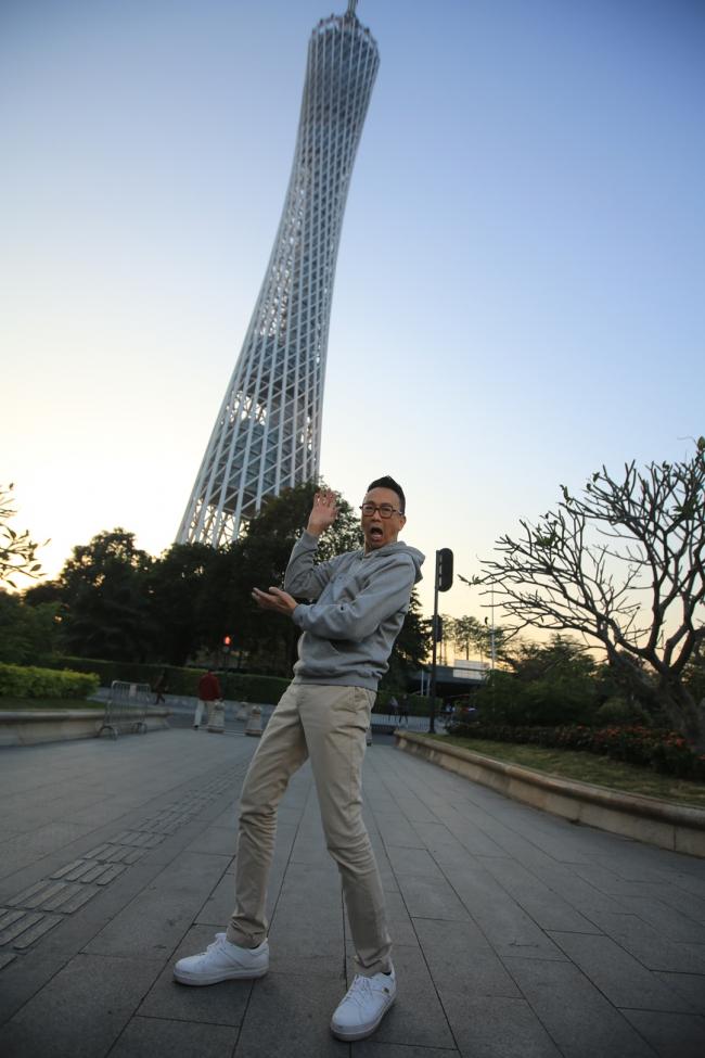 中国第一高塔的「小蛮腰」广州塔，总高度为 600米，顶层还拥有全世界最高的跳楼机，到此一游自然要打卡拍照留念！
