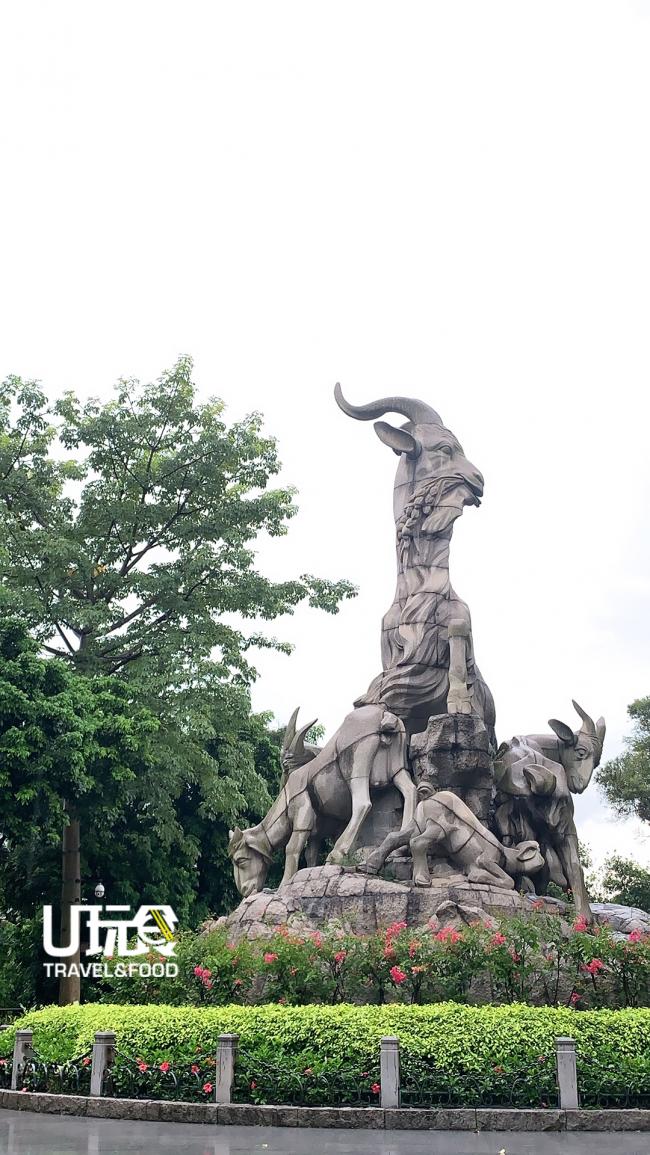 位于越秀公园内的五羊雕像。