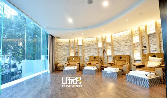 安莎酒店内的Oriental Signature水疗中心也提供美甲服务，环境非常舒适。