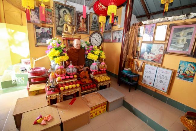 武拉必金山禅修精舍供奉泰国高僧龙普弥猜。