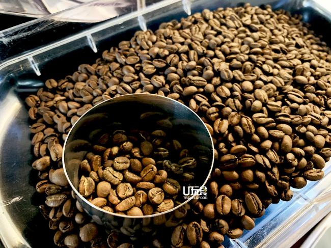 冲泡一杯好咖啡的步骤一般上为研磨、填压后再萃取咖啡豆子的精华。