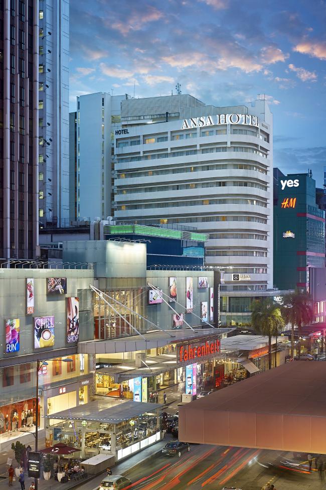 安莎酒店位于吉隆坡市中心地段，距离柏威年商场、餐厅和地铁站等也仅有一箭之遥。