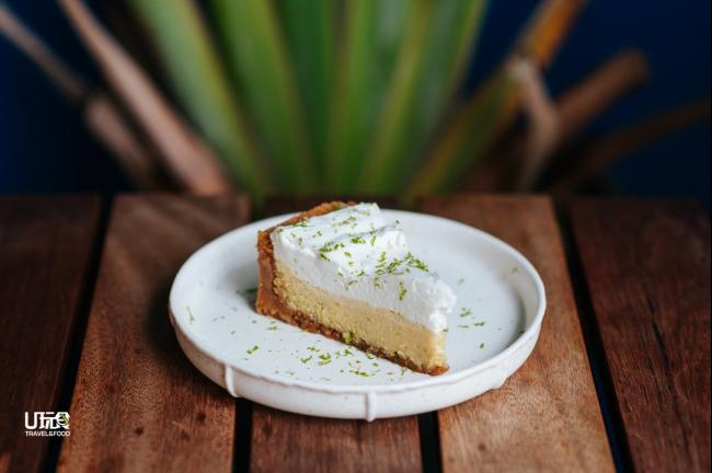 <b>Key Lime Pies</b> 是一款口感浑厚扎实的柠檬芝士蛋糕。