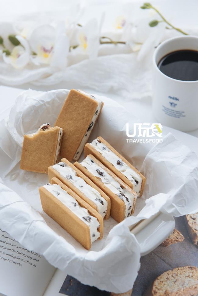 HITO的客户中有不少日籍或旅居日本的大马人，除了肯定HITO的品质，部分食客也会跟Fen分享日本的吃法——搭配咖啡。据悉，不同酒精浓度的饼干就要搭配不同的咖啡，会有不同的品尝体验。