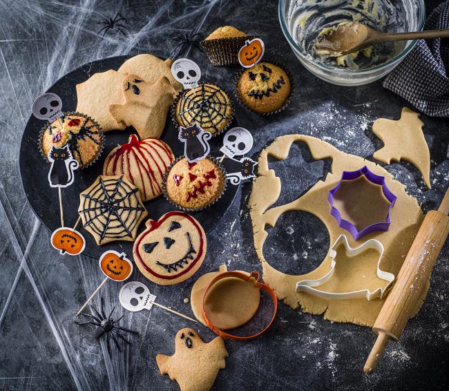 Decorate your own Spooky Biscuits
