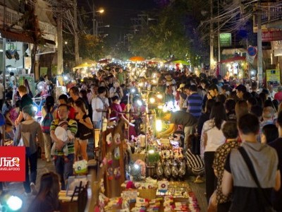 [泰国] 路边摊重规划 打造专属美食街