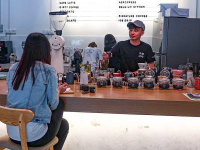 [槟城] 手冲咖啡屋 亲自挑选咖啡豆和器具